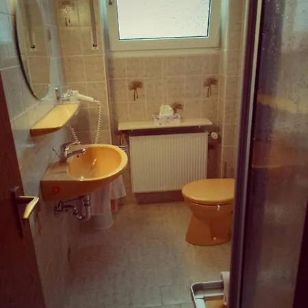 Alte Weinstube Gasthof *